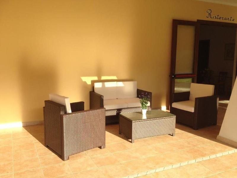 Hotel Biderrosa Cala Liberotto Exterior foto